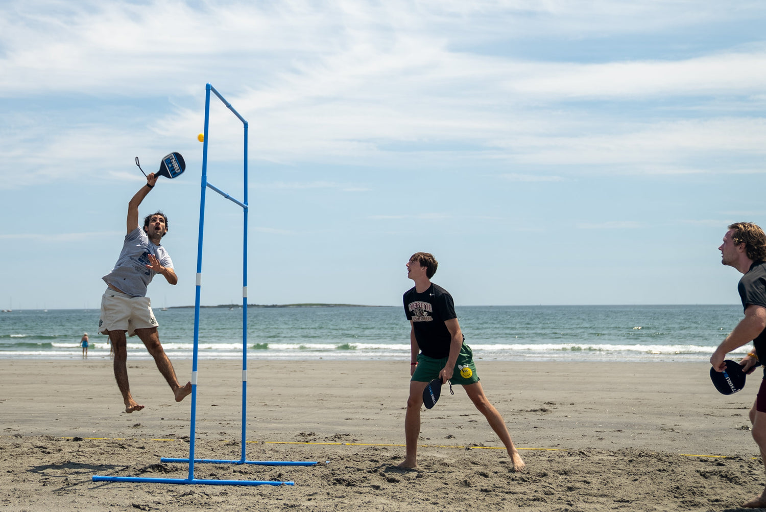 The Best Beach Games for Bachelor Parties in 2025 – Because Just Sitting in the Sand Isn’t an Option - Thruball